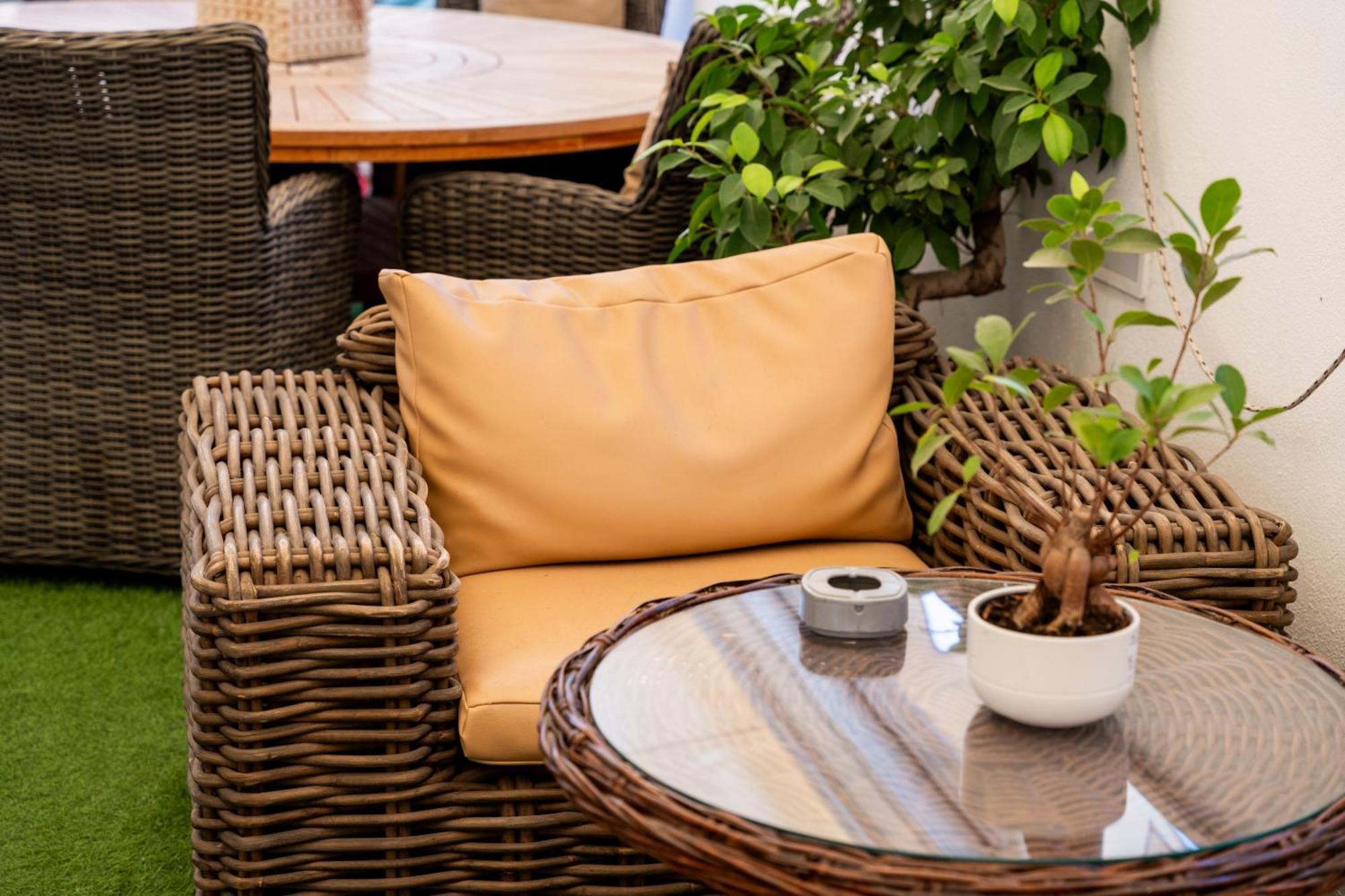 Palazzo Nicolaus Del Borgo Antico Bed & Breakfast Bari Bagian luar foto