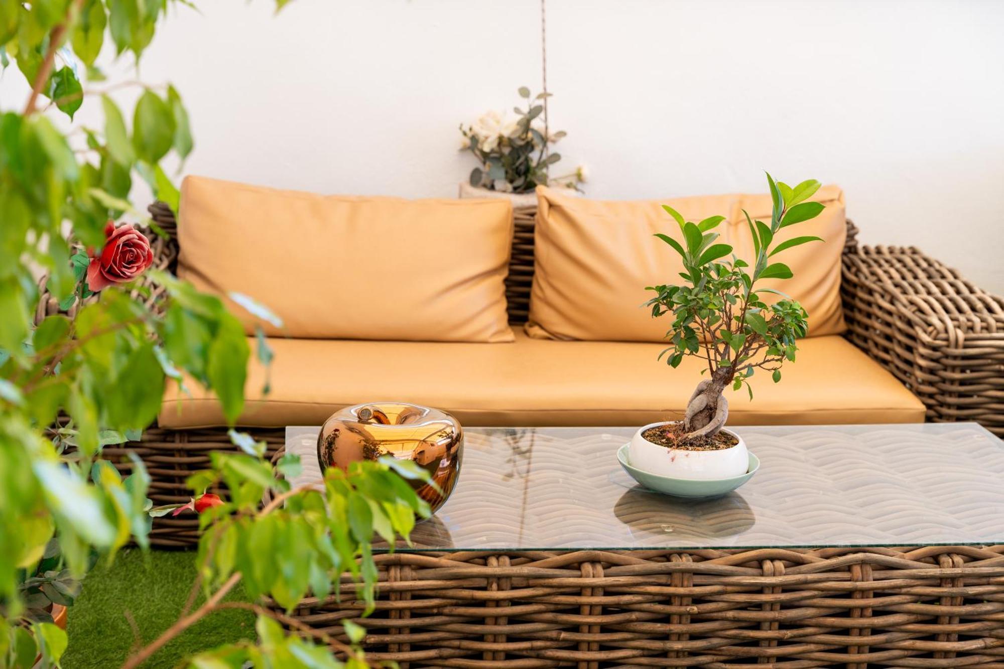 Palazzo Nicolaus Del Borgo Antico Bed & Breakfast Bari Bagian luar foto