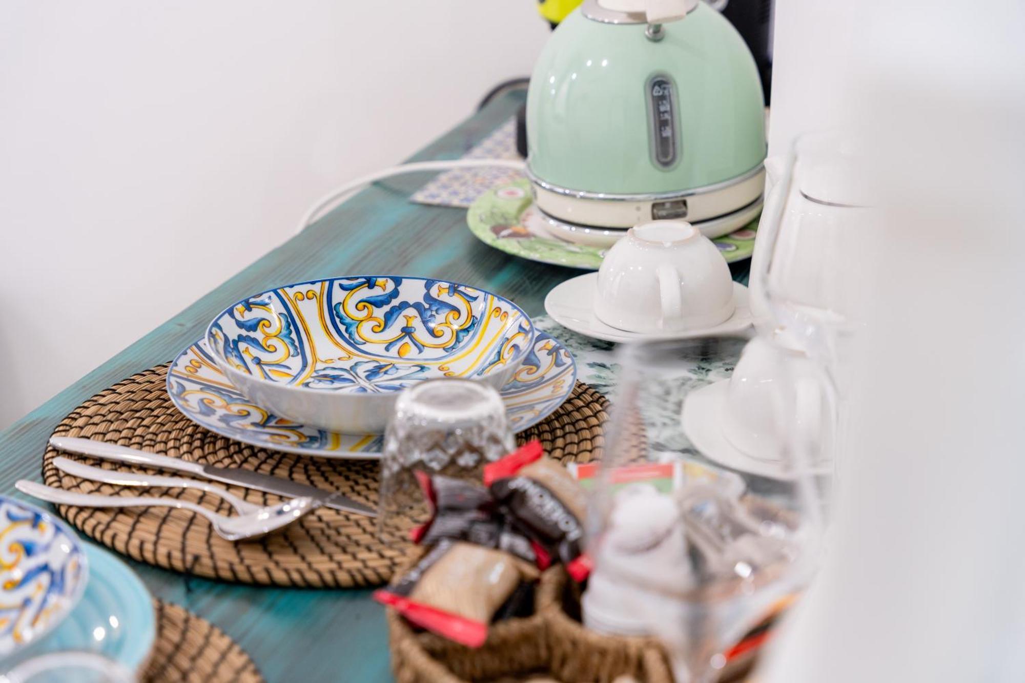 Palazzo Nicolaus Del Borgo Antico Bed & Breakfast Bari Bagian luar foto