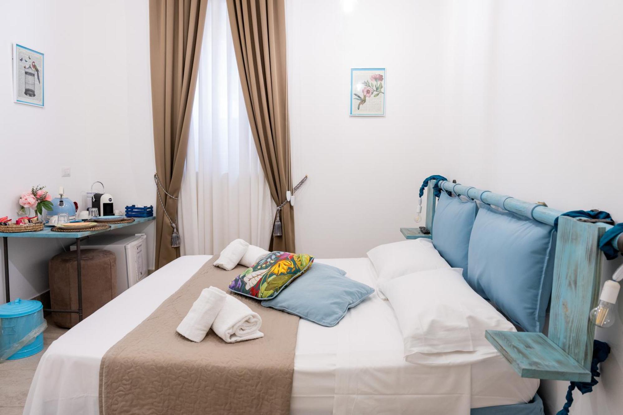 Palazzo Nicolaus Del Borgo Antico Bed & Breakfast Bari Bagian luar foto